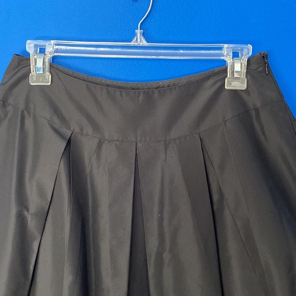 TERI JON Black Silk Taffeta Pleated Skirt with Bow & Crystals Sz 6 - Picture 2 of 9